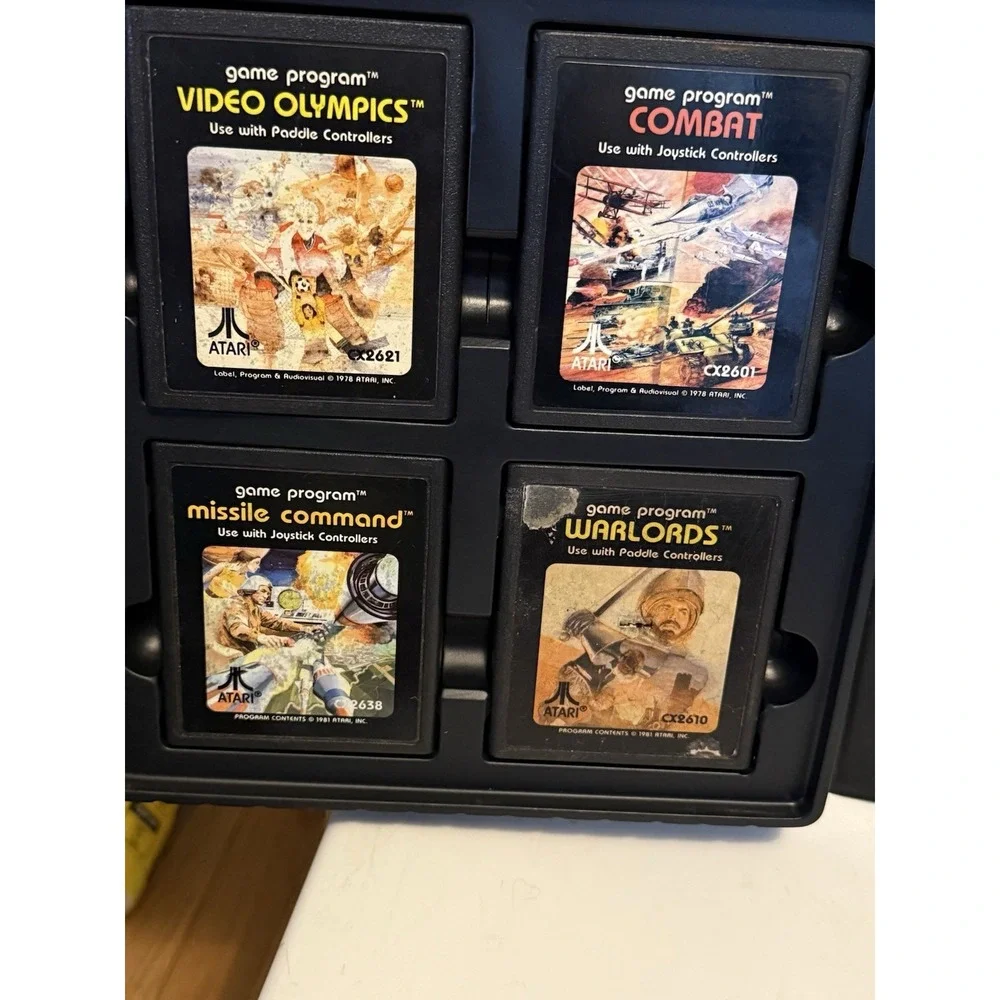 ATARI Game Cartridge Storage Holder Case - Holds 8 Comes With 8 Games